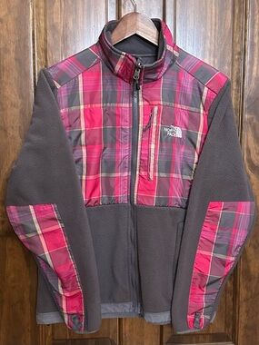 The North Face Women’s Full Zip Jacket Medium   (G-25)